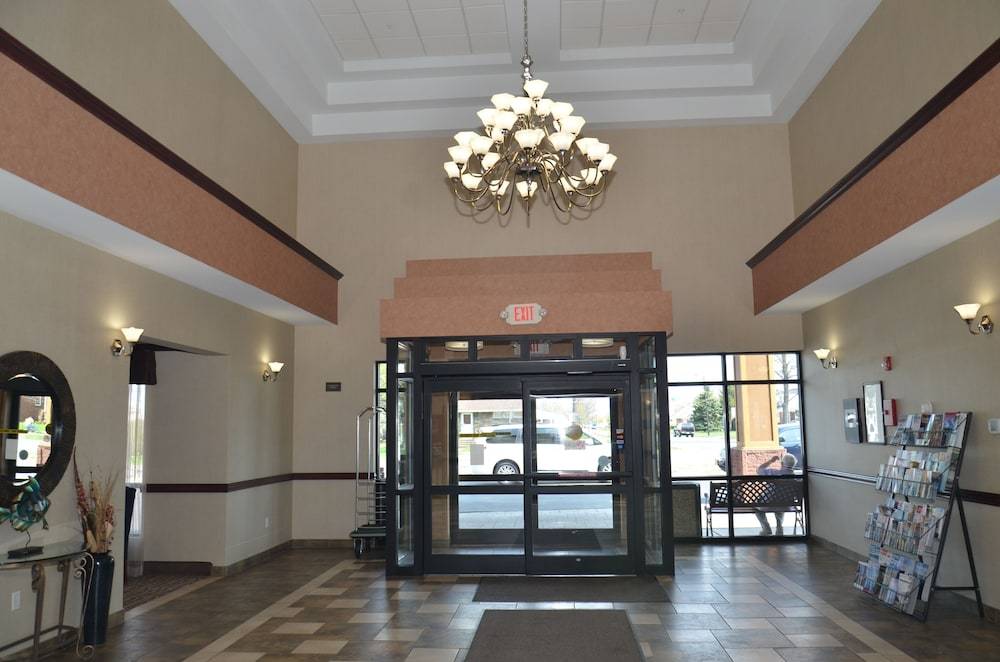 Quality Inn Near Walden Galleria Mall 2
