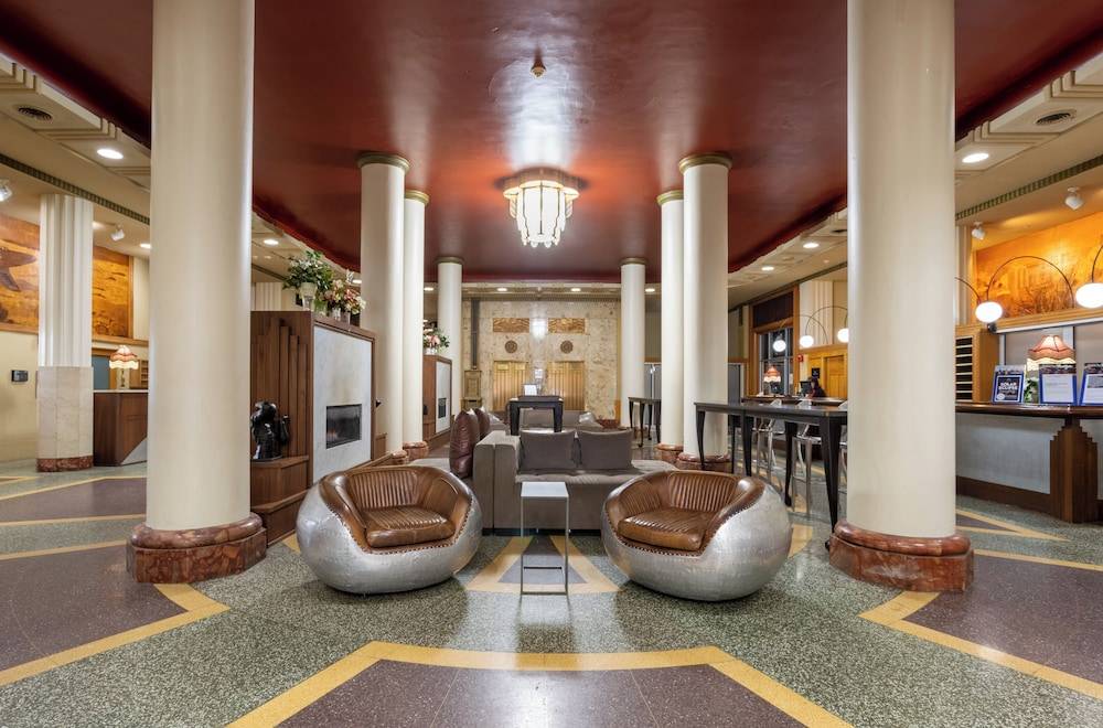 Hotel at the Lafayette Trademark Collection by Wyndham 2