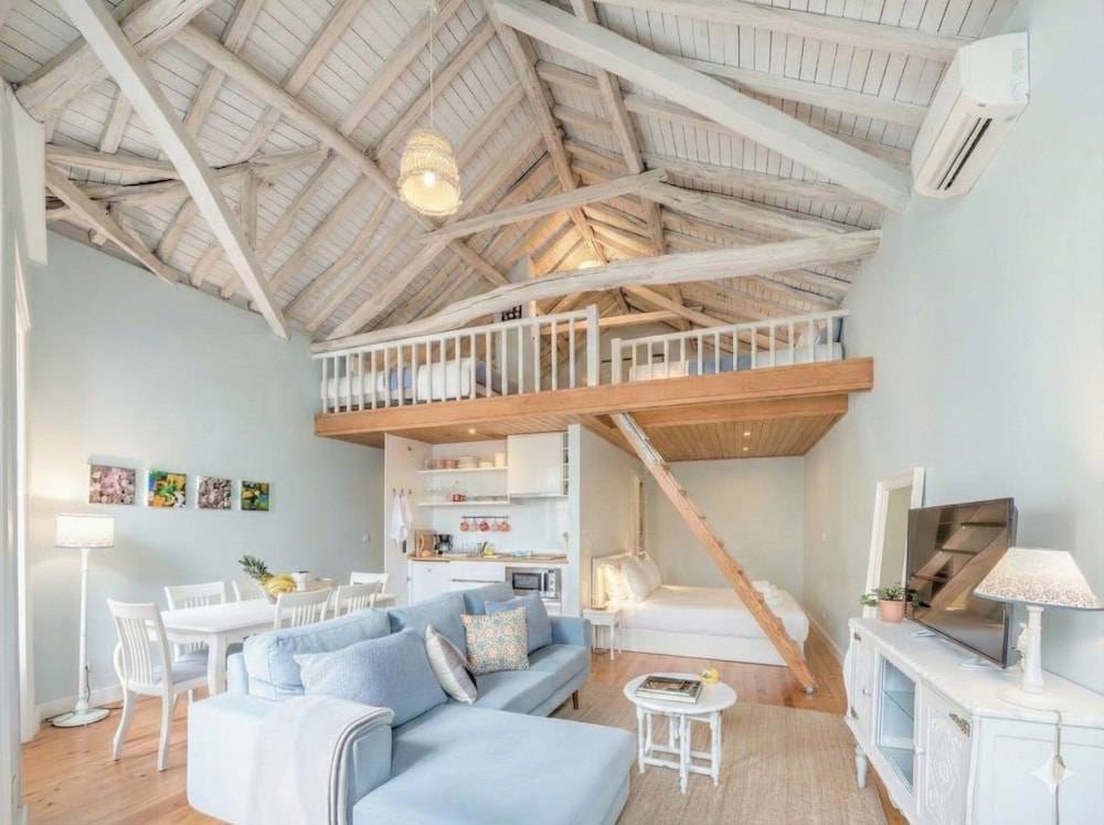 Look At Me - Serviced Lofts & Studios 1