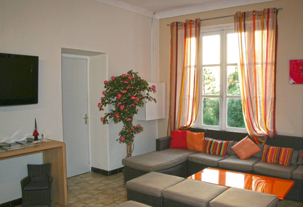 Hôtel Colombo- Porto Corse 2