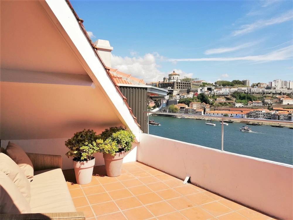 RIBEIRA by YoursPorto 1