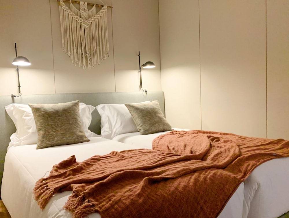 Oporto Serviced Apartments - Miragaia 1