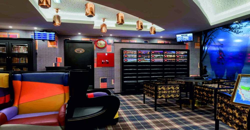 Hotel Jaguar Oporto - is Near the Metro has Free Parking and a Free Shuttle Service between the Airport and the Hotel from 7AM to 8PM 2