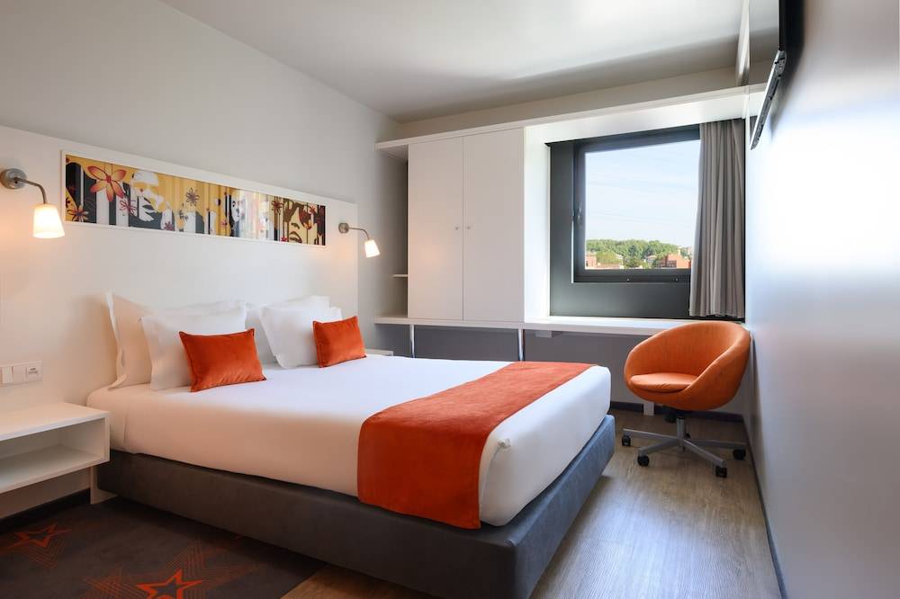 Star Inn Porto 1