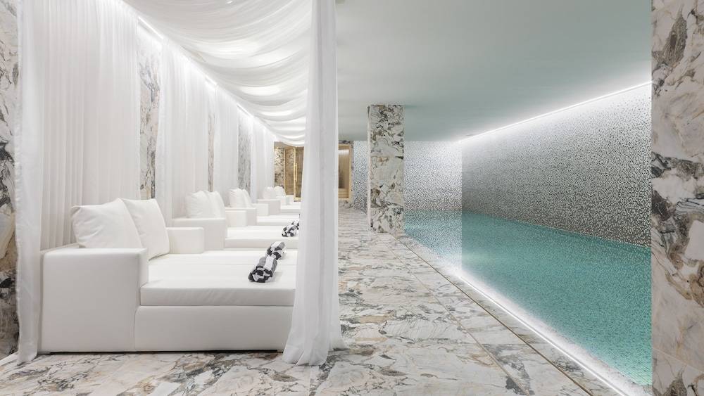 Wine & Books Porto Hotel - Small Luxury Hotels of the World 1