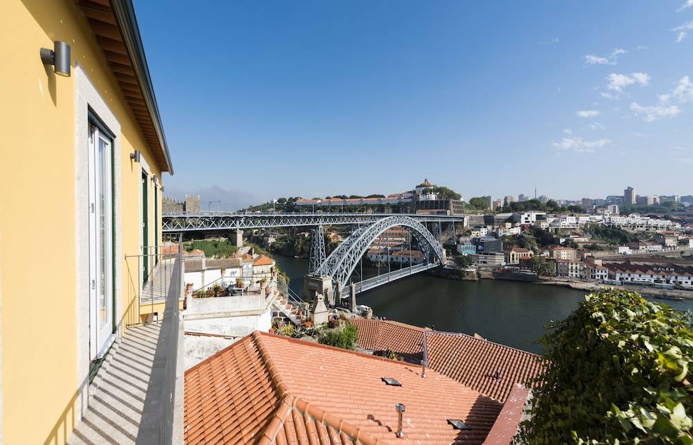 Arco Apartments 1