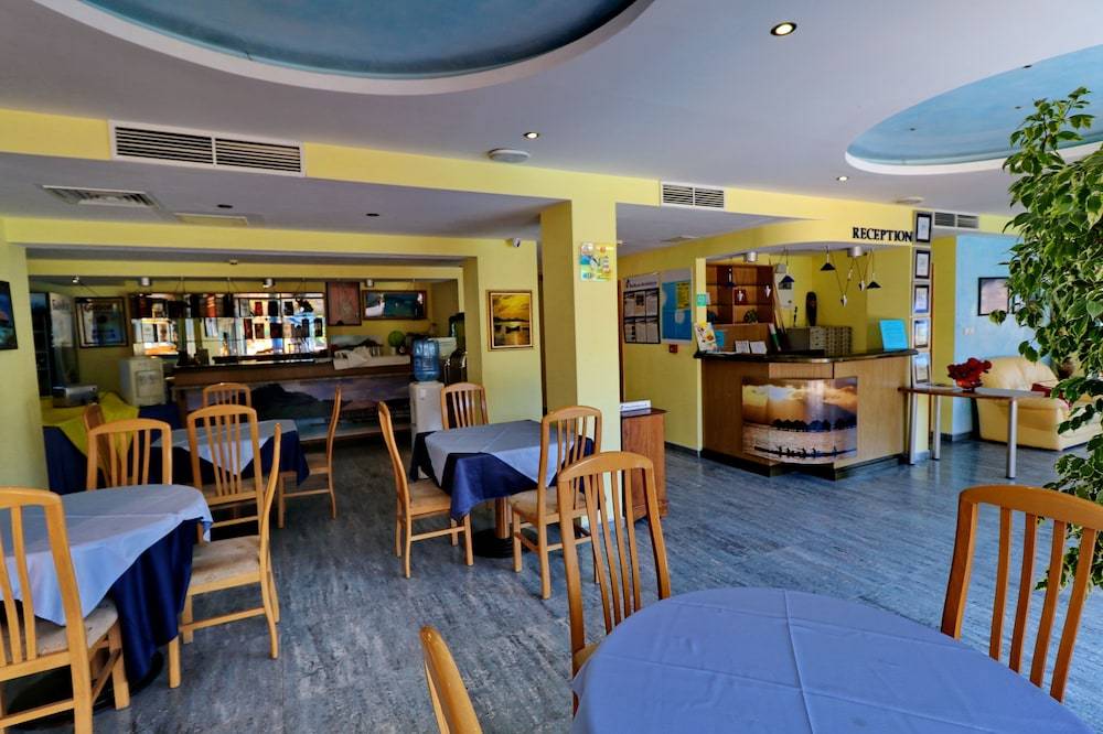 Bora Bora Hotel 2