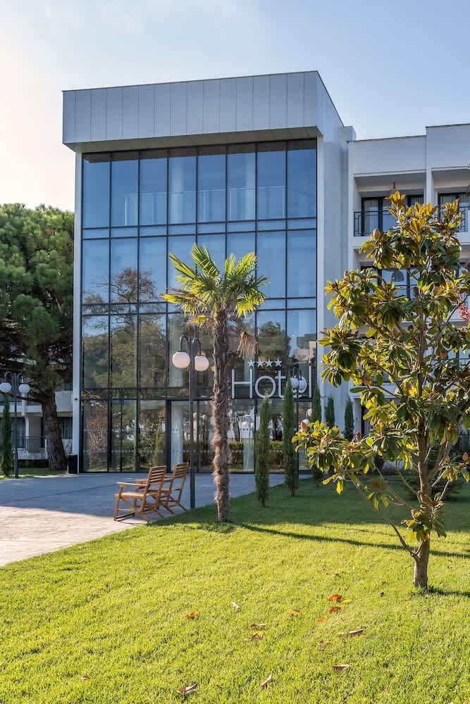 iHotel Sunny Beach 1