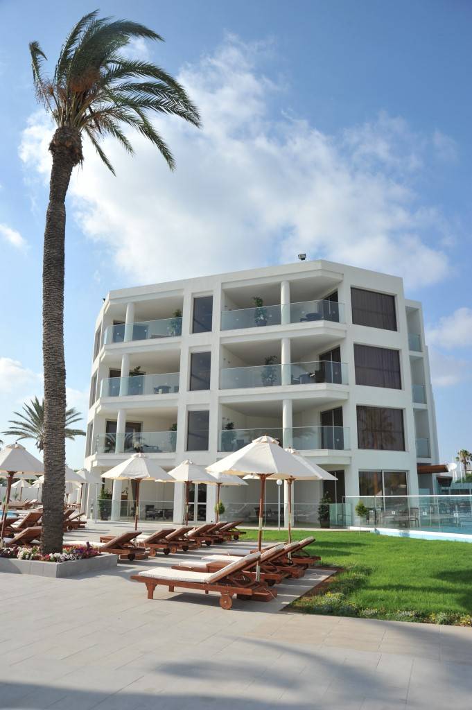 THE ADAMS BEACH HOTEL AND DELUXE WING 2