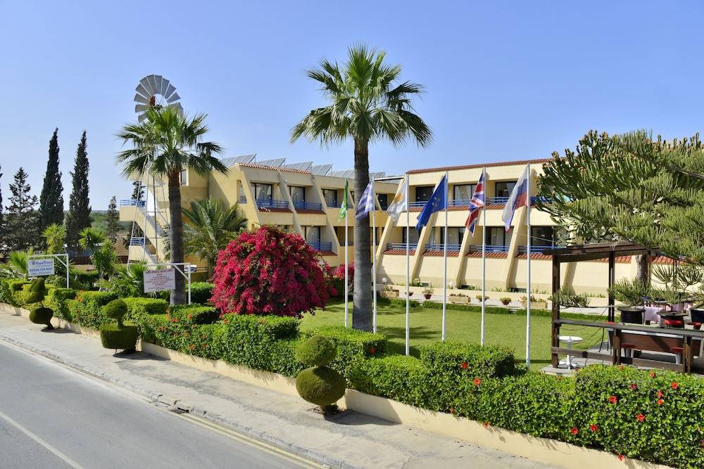 Napa Prince Hotel Apartments 1