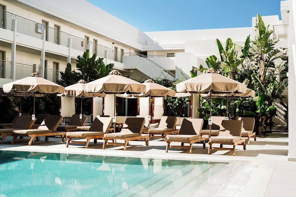 Nissi Park Hotel 1