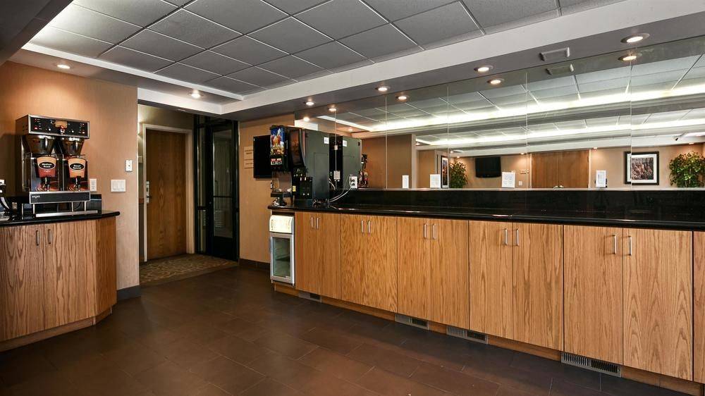 Best Western Town & Country Inn 2