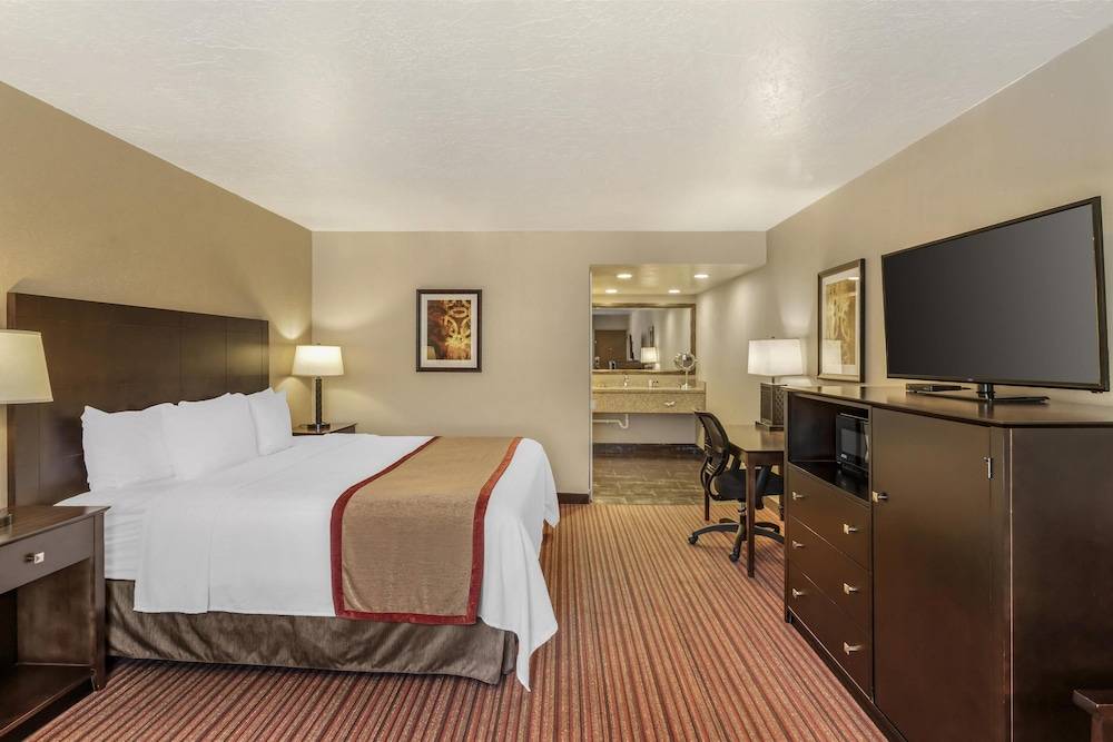 Best Western Plus Cedar City 1