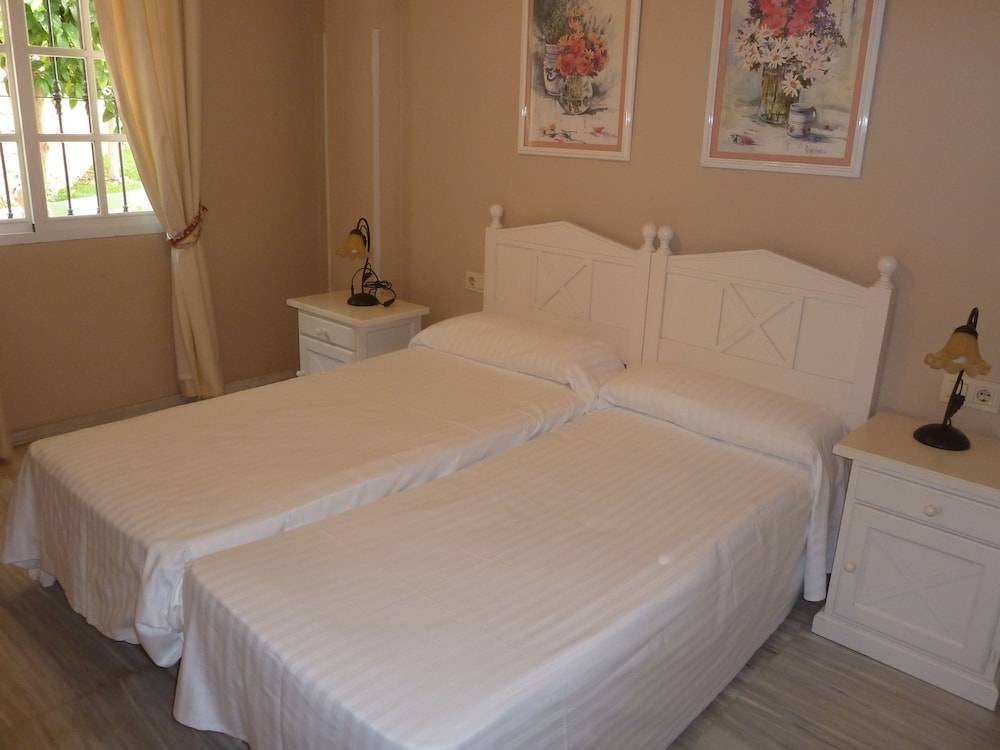 Pueblo Quinta Apartments Beach Pool and Terrace 2
