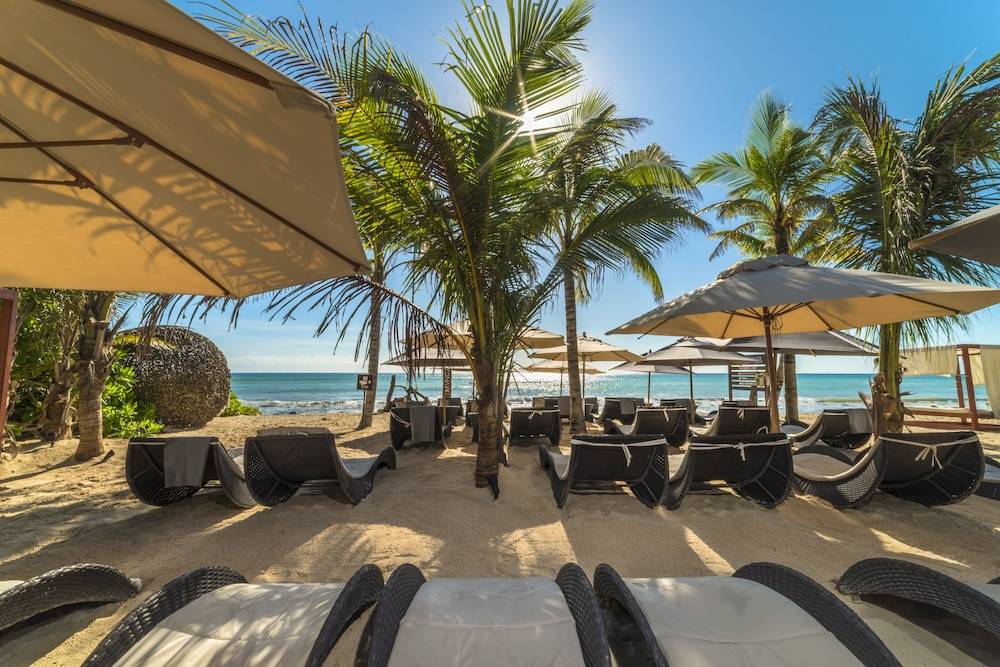 Mvngata Beach Hotel 1