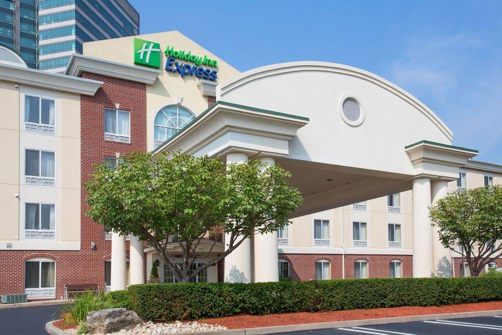 Holiday Inn Express & Suites TOWER CENTER NEW BRUNSWICK by IHG 1