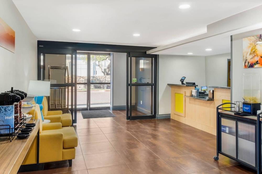 Comfort Inn & Suites El Paso I-10 Airport Area 2