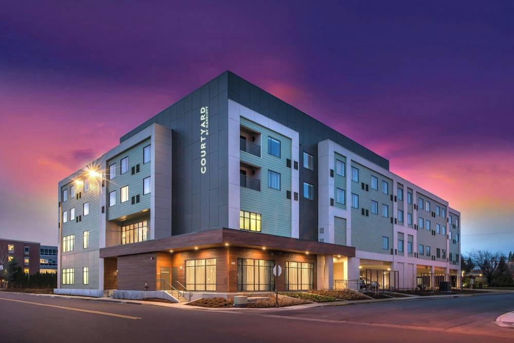 Courtyard by Marriott Eugene Downtown 1