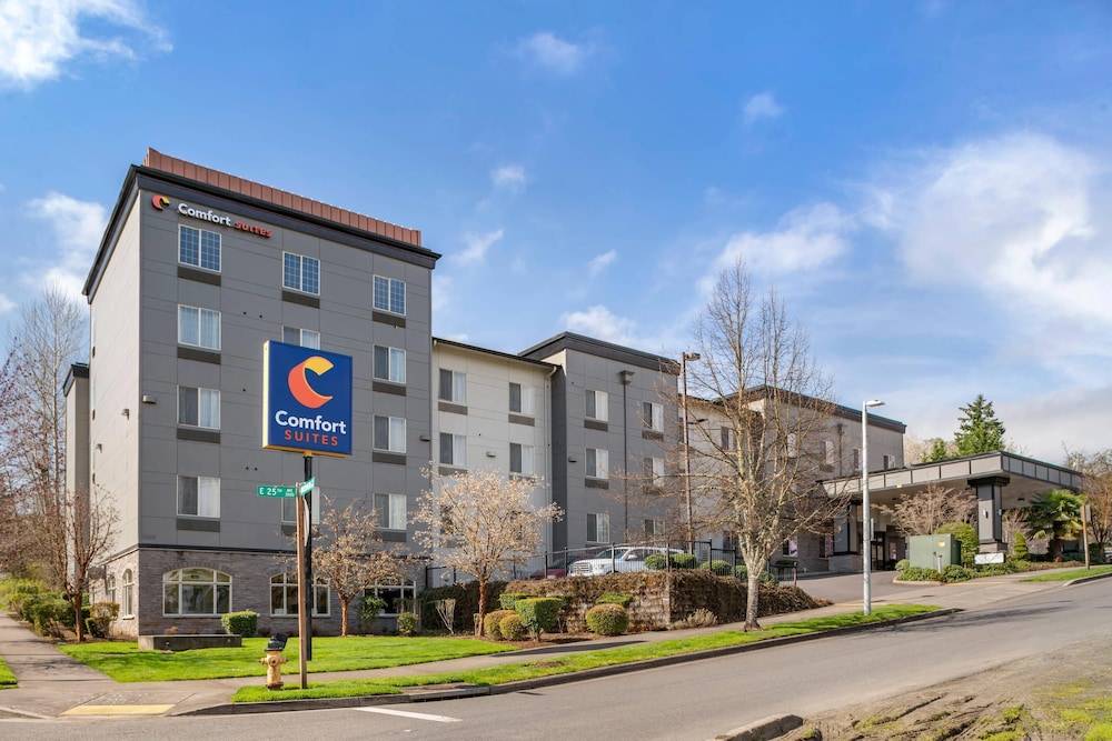 Comfort Suites Eugene University 1