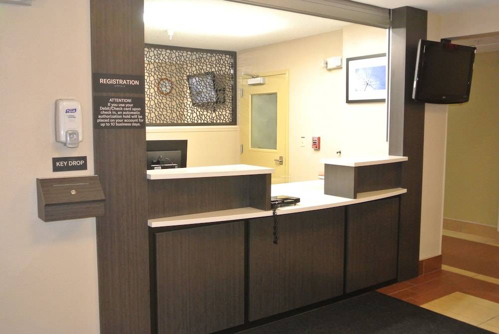 Candlewood Suites WASHINGTON-FAIRFAX by IHG 2