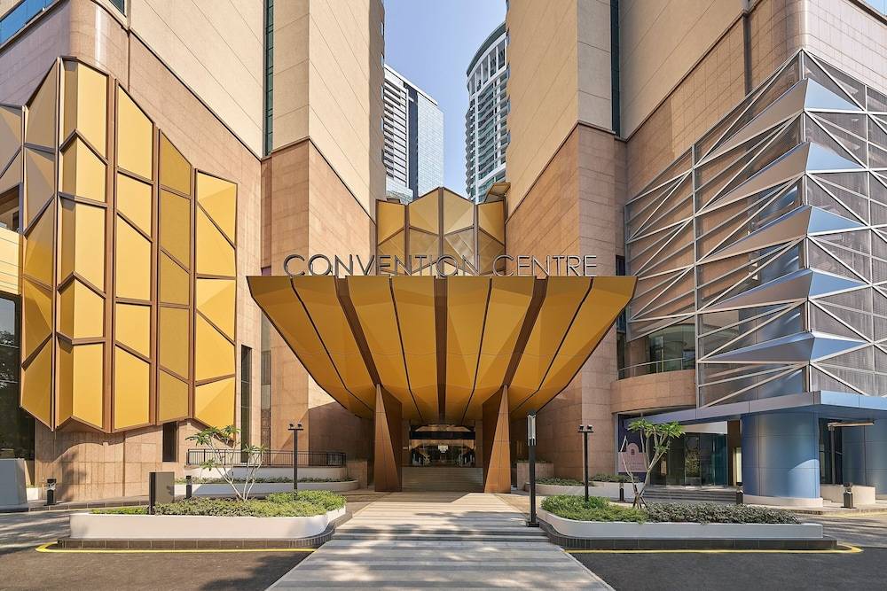 Renaissance Kuala Lumpur Hotel & Convention Centre 1