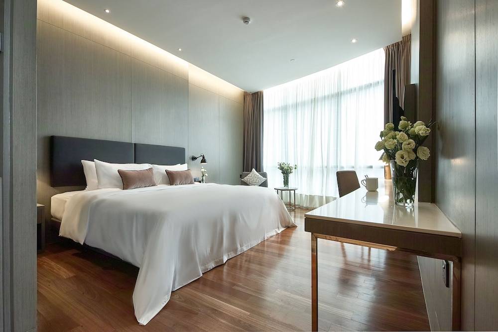 VE Hotel & Residence 1
