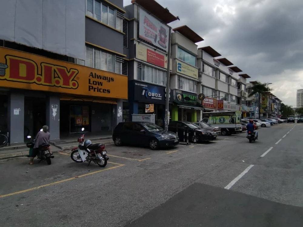 Spot ON 90500 Sri Rampai Metro Hostel 1