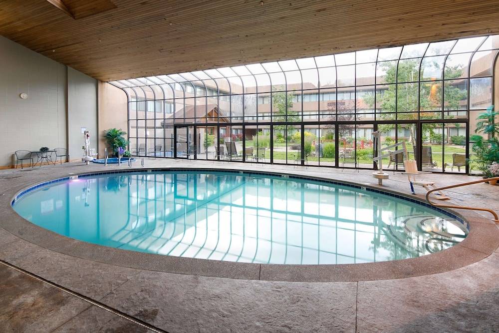 Red Lion Hotel Kalispell 1