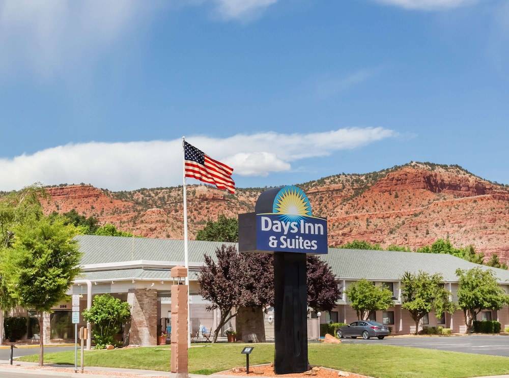 Days Inn & Suites by Wyndham Kanab 1