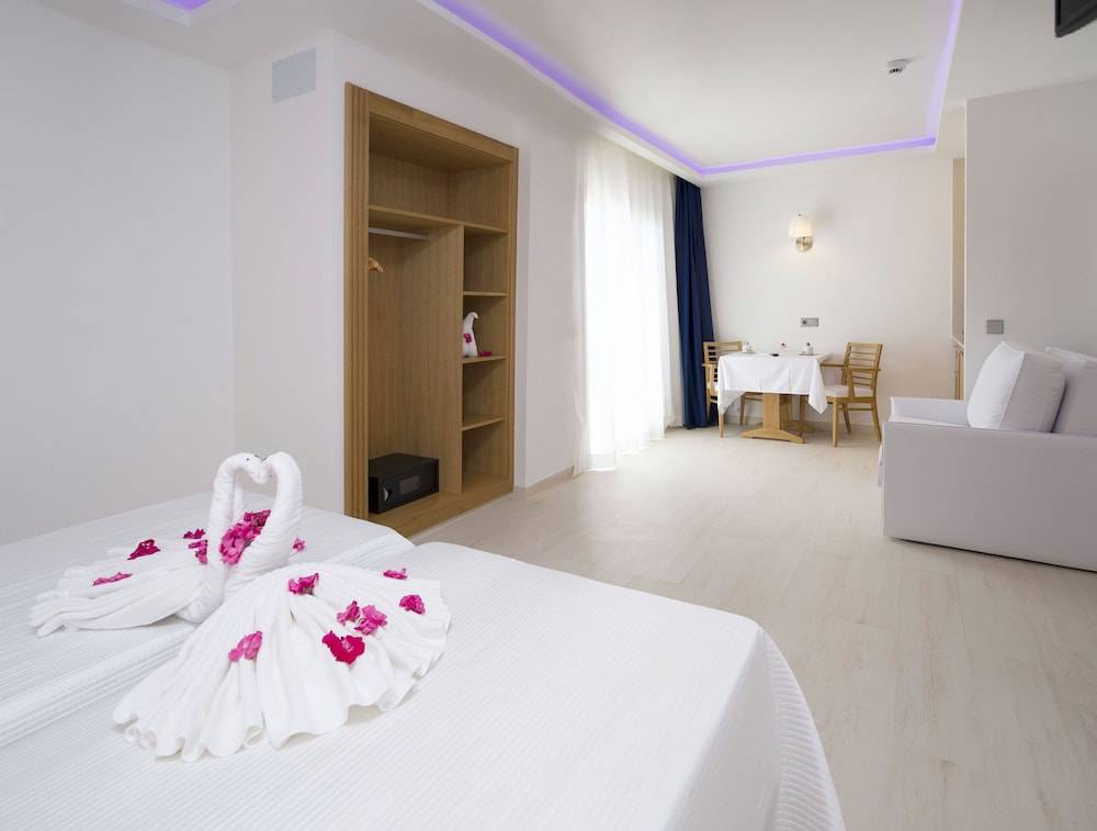 My Way Luxury Ibiza Studio - AB Group 2