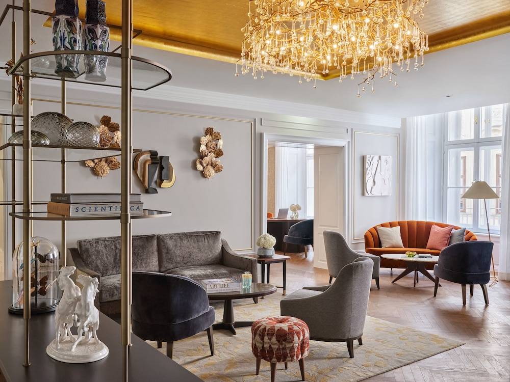 Rosewood Vienna 2
