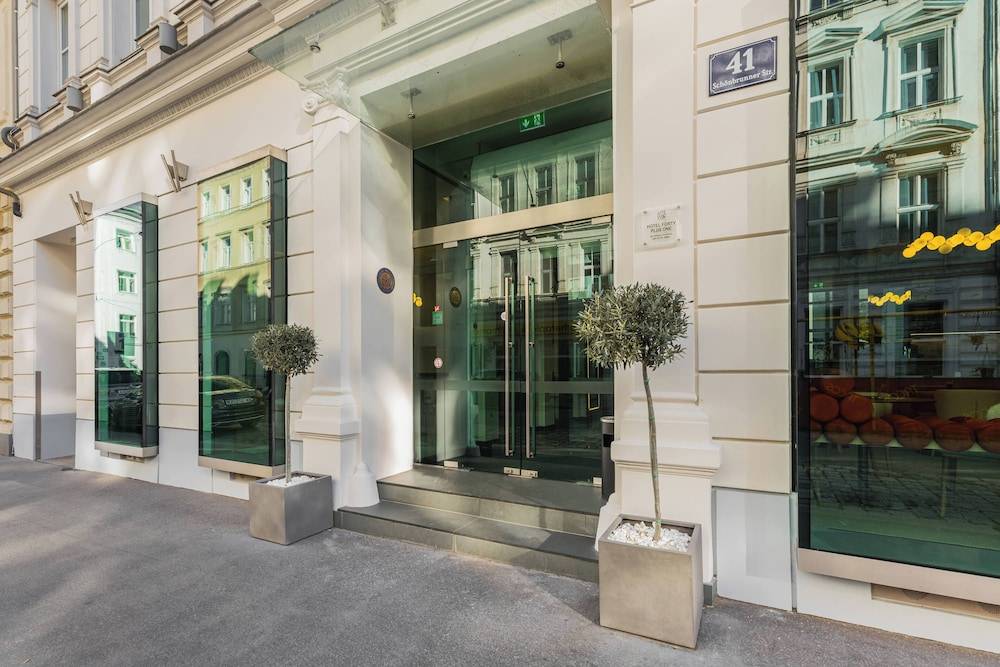 FortyPlusOne Hotel Vienna 1