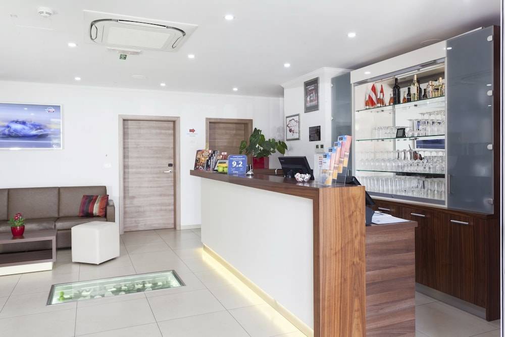 Primus Hotel & Apartments 2