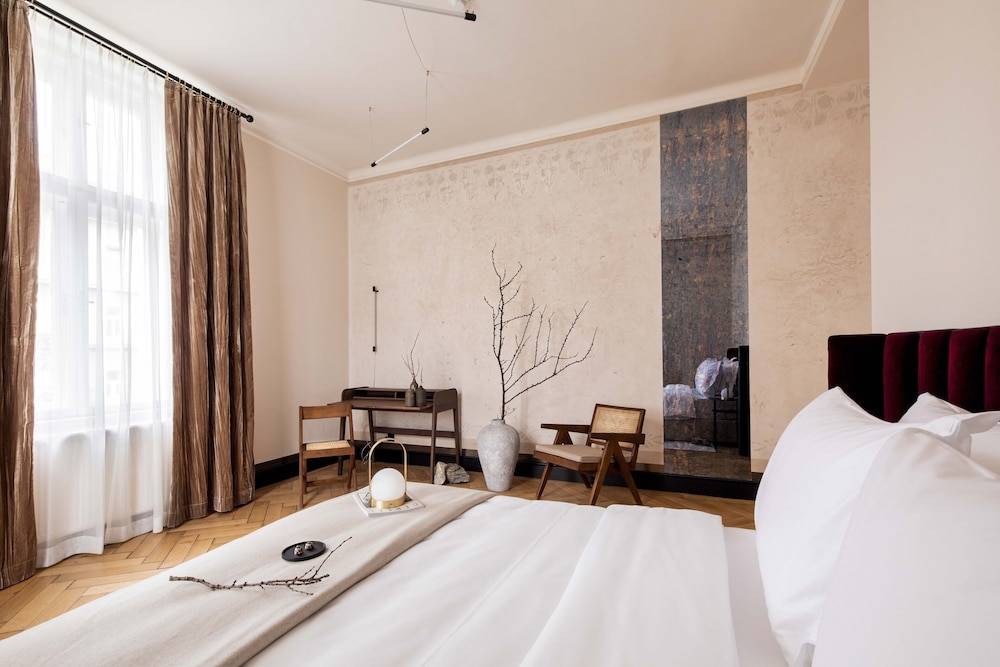 Zola Hotel - Palais de Bohème Adults Only 1