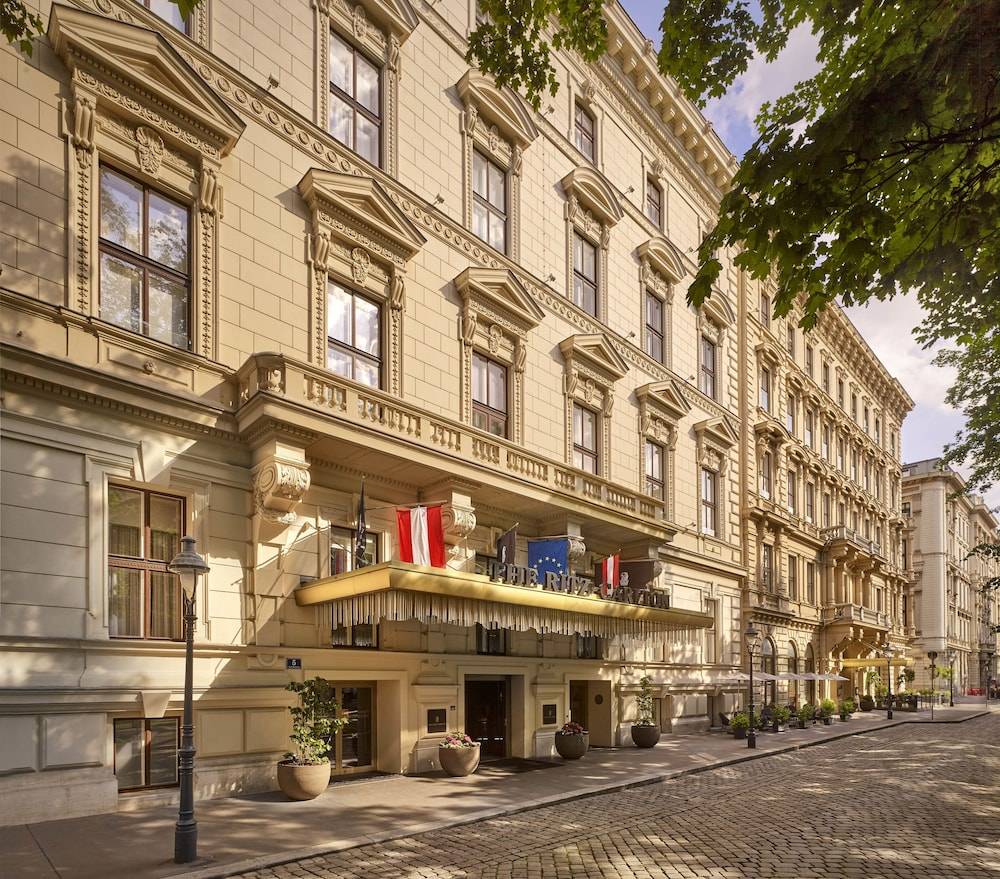 The Ritz-Carlton, Vienna 1