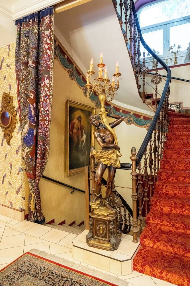 Hotel Urania 2