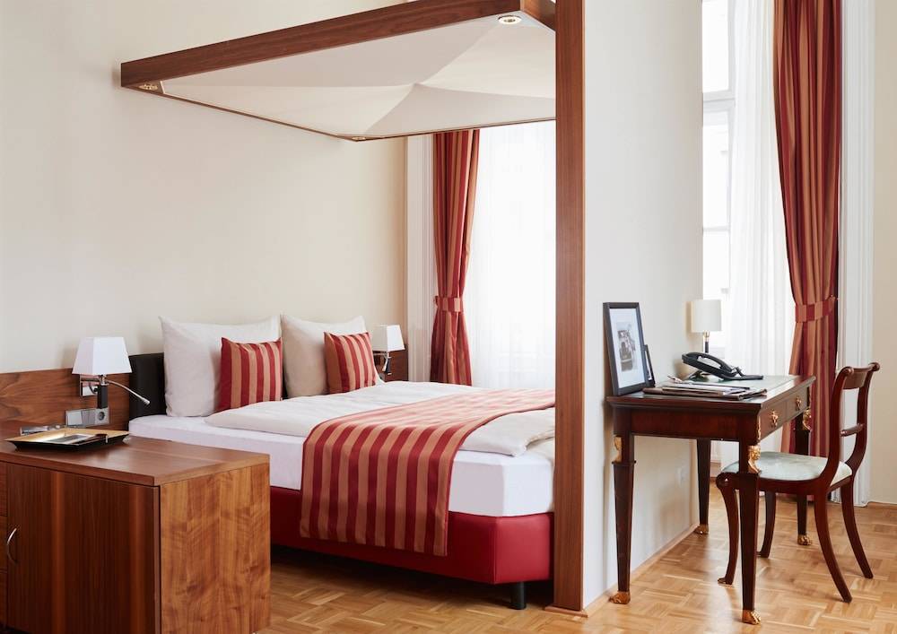 Living Hotel an der Oper 1