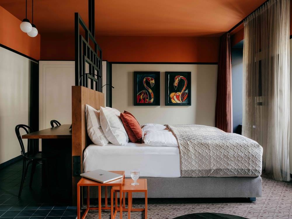 WELTWIEN Luxury Art Apartments & Free Parking 1