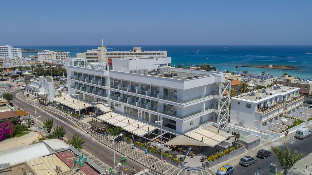 Protaras Plaza Hotel 1