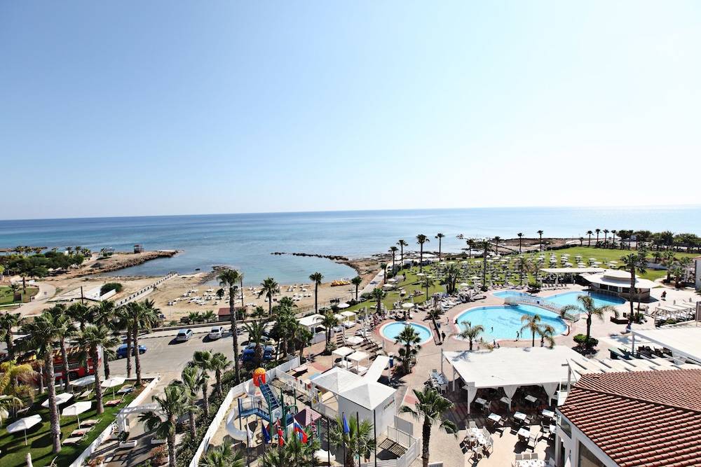 Marlita Beach Hotel Apartments 1