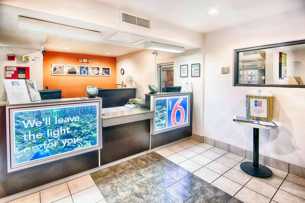 Motel 6-Mammoth Lakes, CA 2