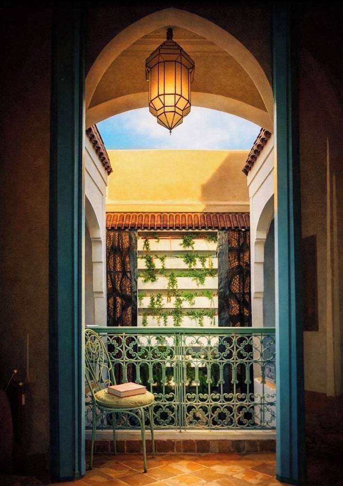 Riad Lumière 1