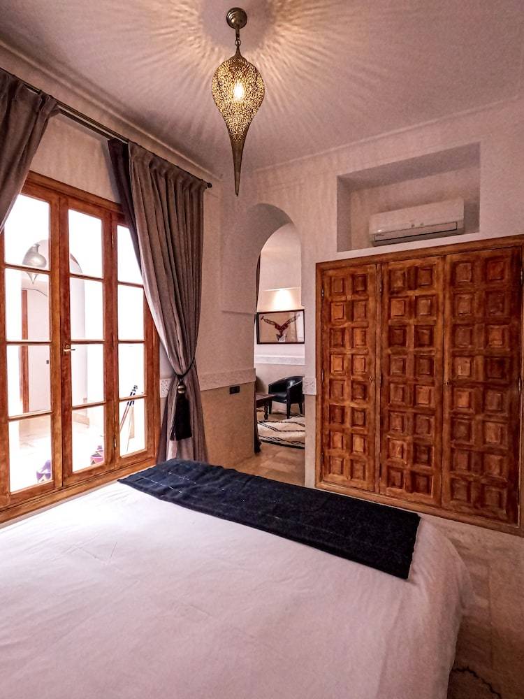 Riad Kahena 2