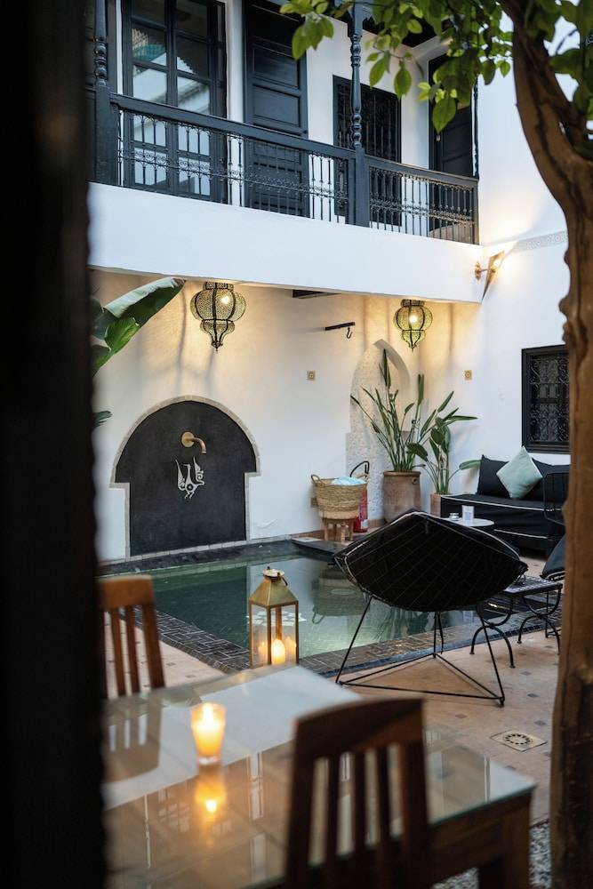 Riad Ajmal 1