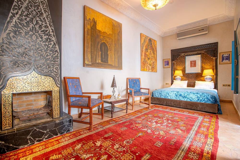 Riad Khalifa 2