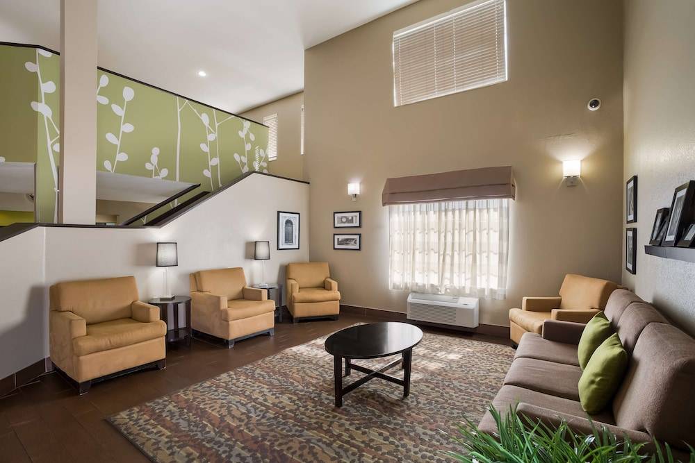 SureStay Plus by Best Western Mesa Superstition Springs 2