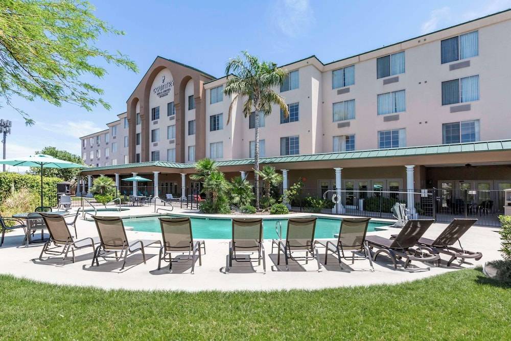 Country Inn & Suites by Radisson, Mesa, AZ 1