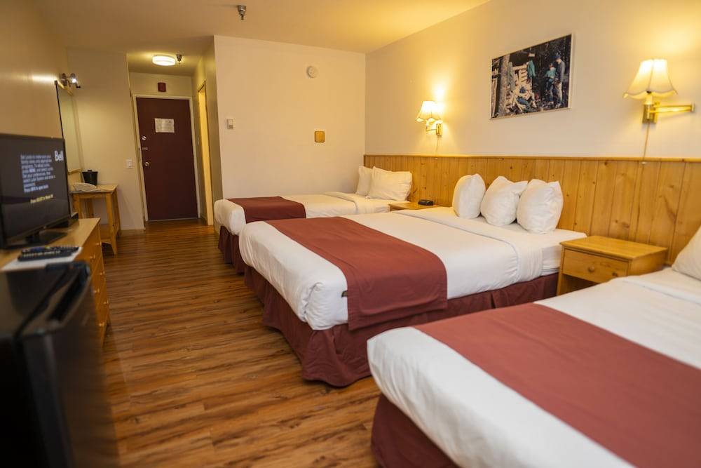 Canadas Best Value Inn- Riverview Hotel 2