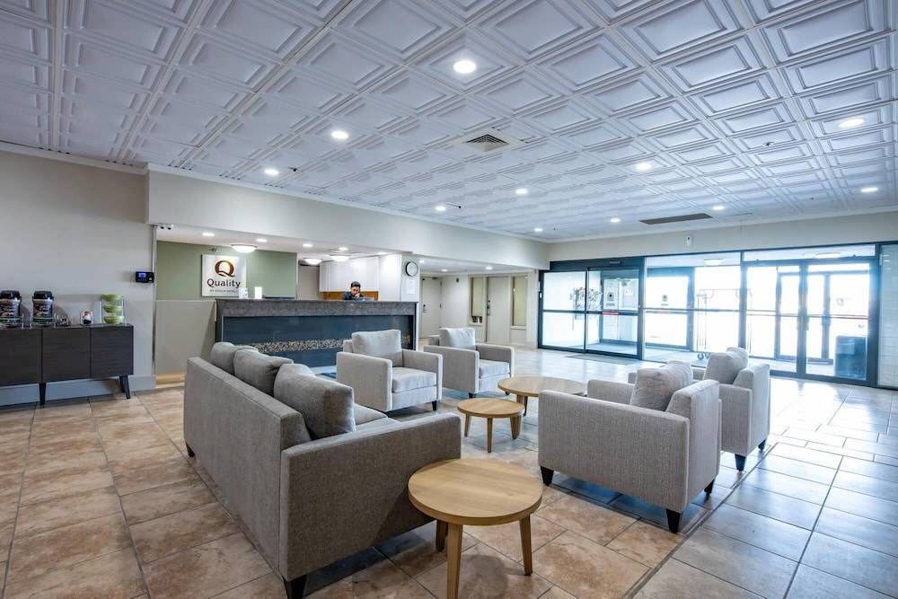 Quality Inn & Suites 2