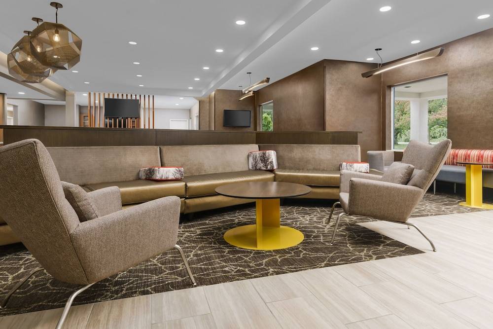 SpringHill Suites Providence West Warwick 2